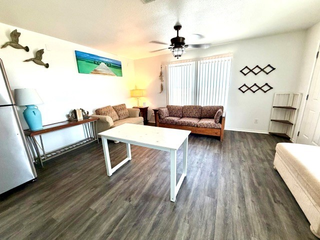 326 E Tenth Street Rockport TX 78382