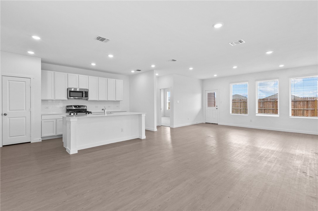 2834 Westeros Street Corpus Christi TX 78415
