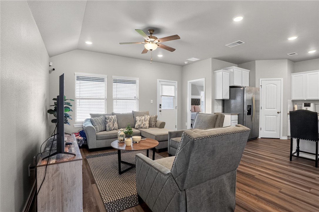 2641 Excelsior Boulevard Corpus Christi TX 78415