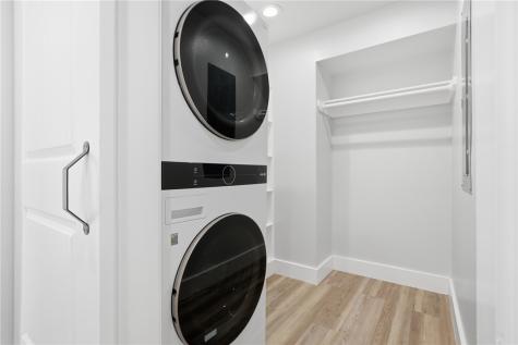 140 Port Saint Claire City By The Sea TX 78336