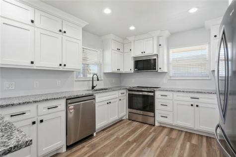 140 Port Saint Claire City By The Sea TX 78336