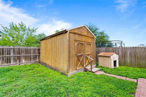 2136 S 5th Street Kingsville TX 78363