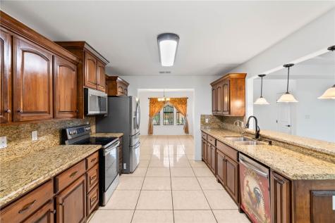 2136 S 5th Street Kingsville TX 78363