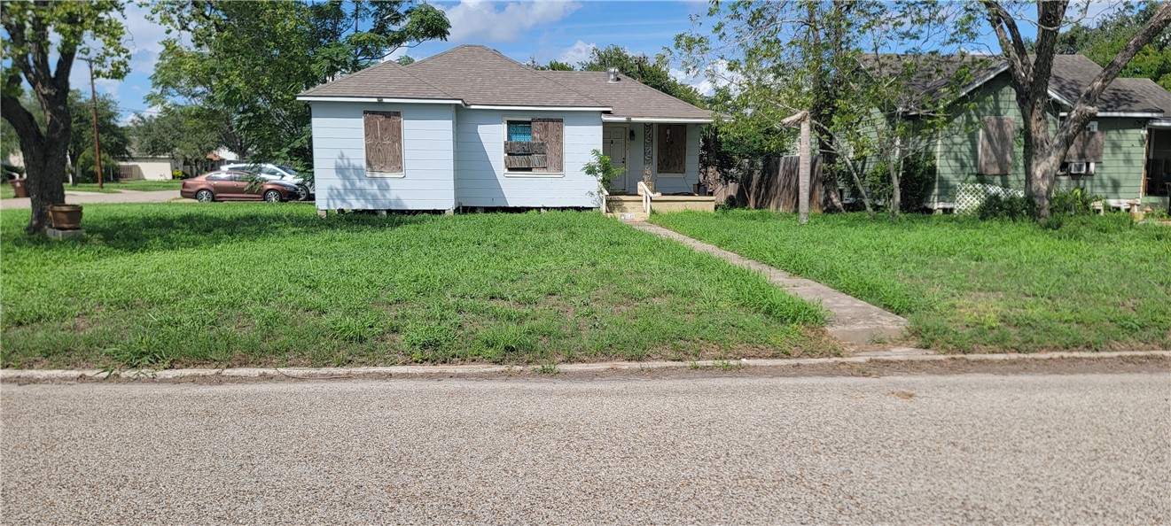 932 N Lantana Drive Kingsville TX 78363