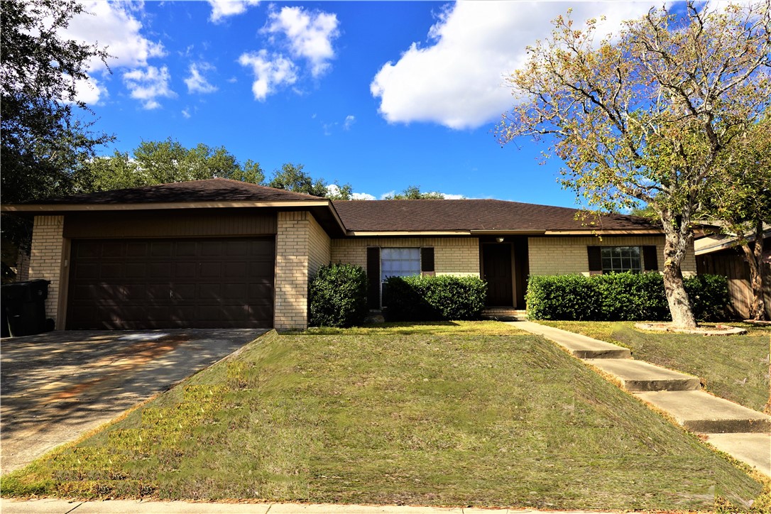 4141 Wandering Creek Drive Corpus Christi TX 78410