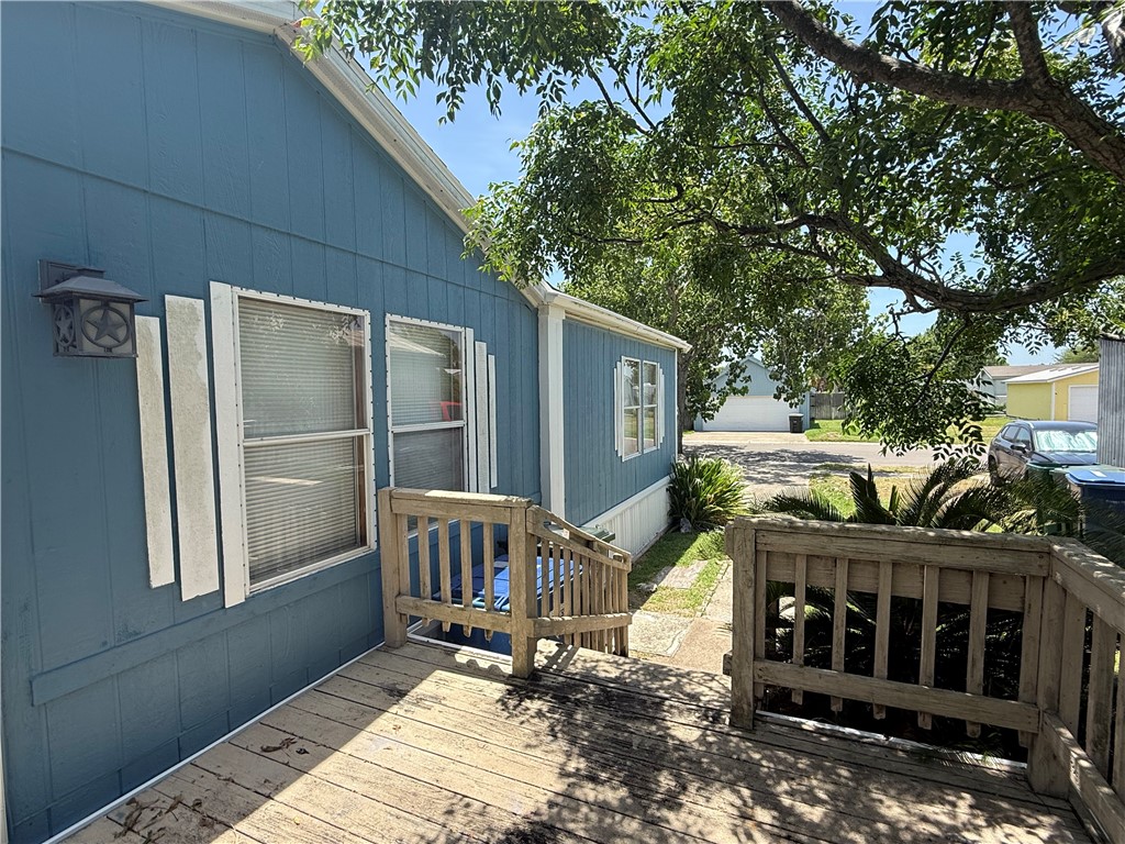 913 Grand View Street Corpus Christi TX 78418