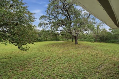 109 Fm 1360 Woodsboro TX 78393
