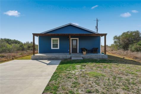 235 W Club Oak Lane Rockport TX 78382