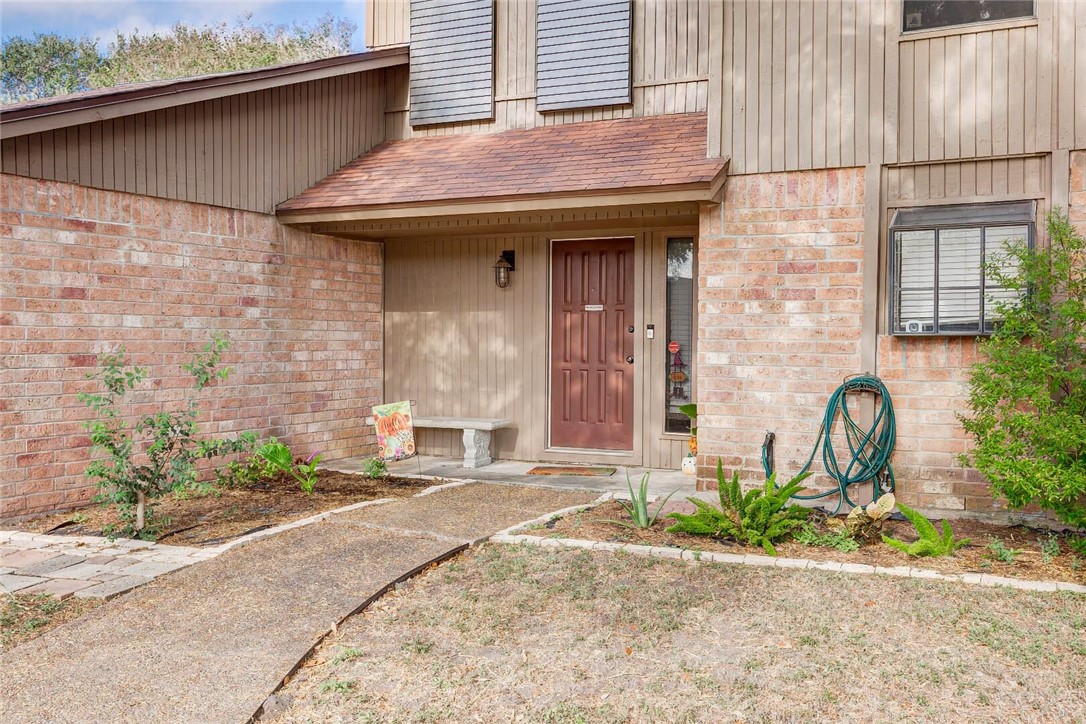 6709 Oakgate Drive Corpus Christi TX 78413