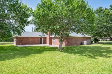 10416 N 7th Street Pettus TX 78146