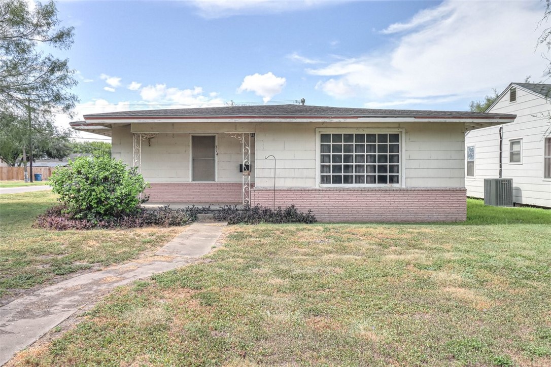 314 E 6th Street Bishop TX 78343