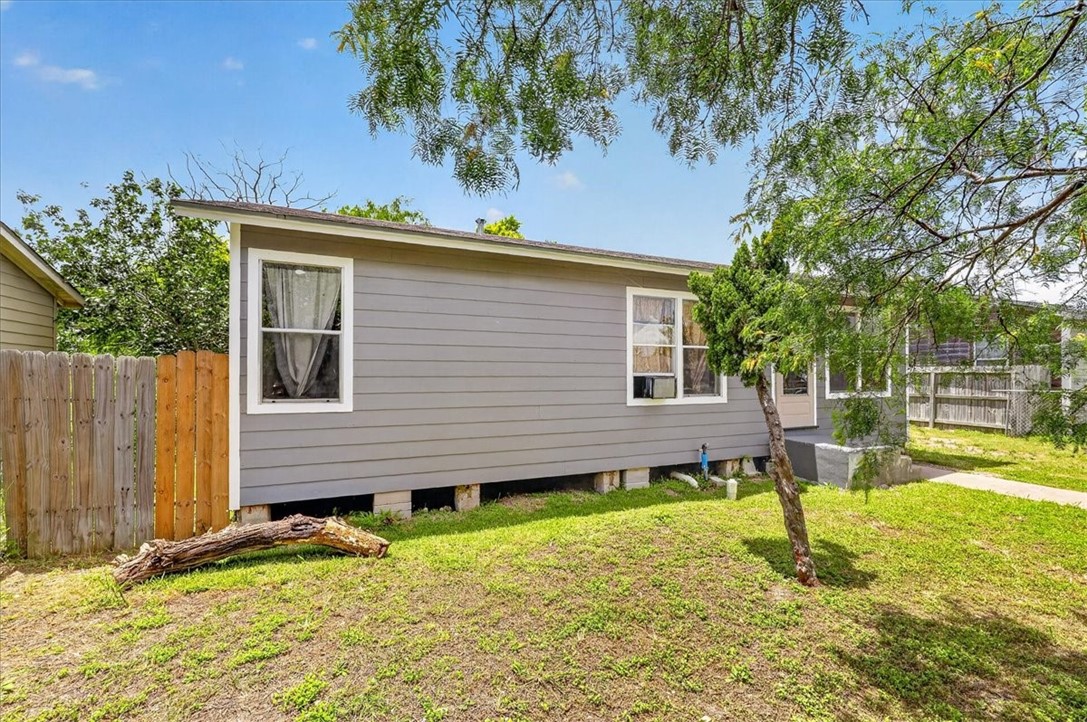 5329 Alaniz Drive Corpus Christi TX 78415