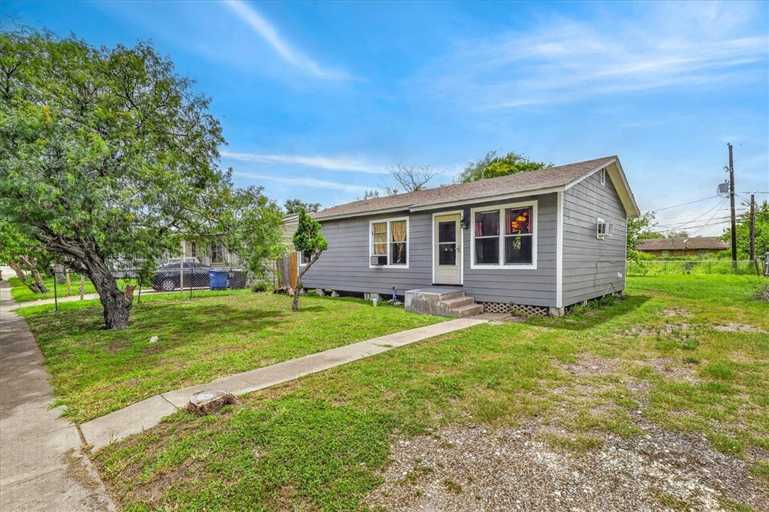 5329 Alaniz Drive Corpus Christi TX 78415