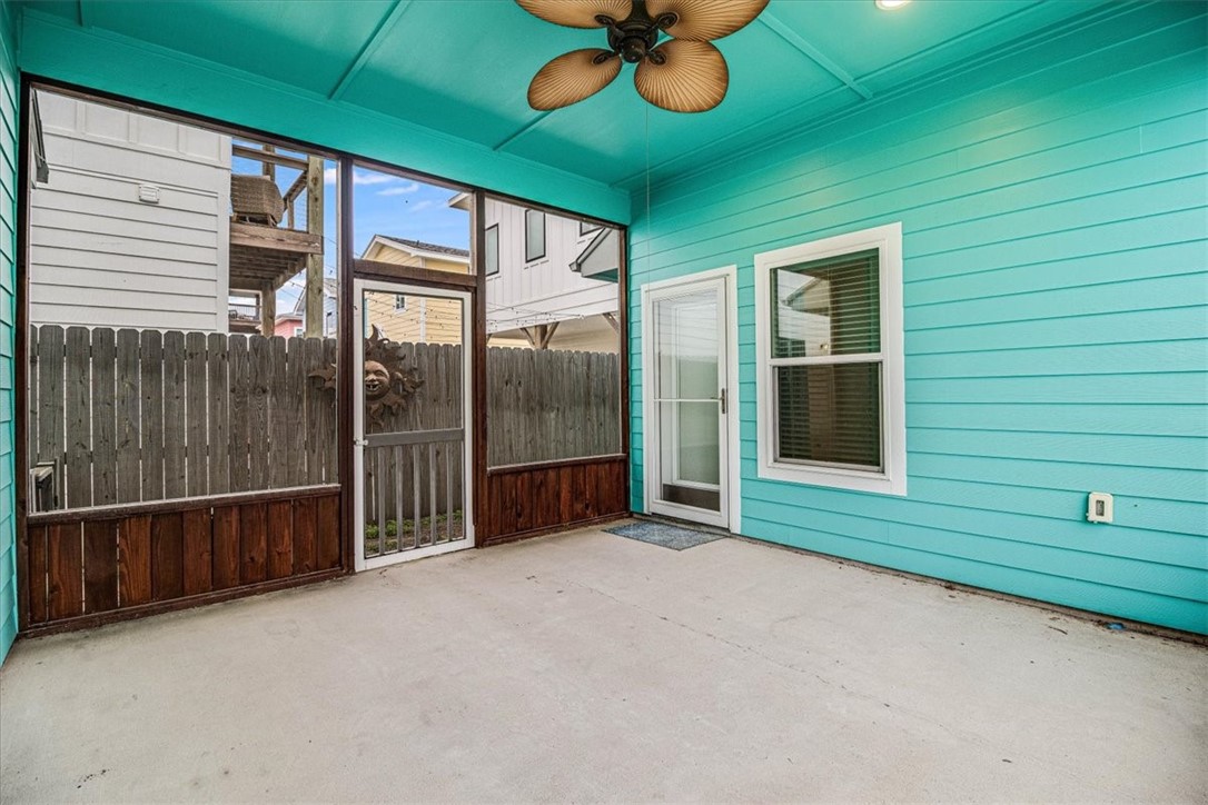 325 10th Street Port Aransas TX 78373