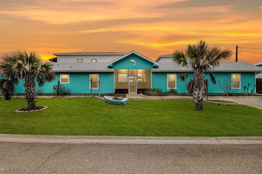 325 10th Street Port Aransas TX 78373