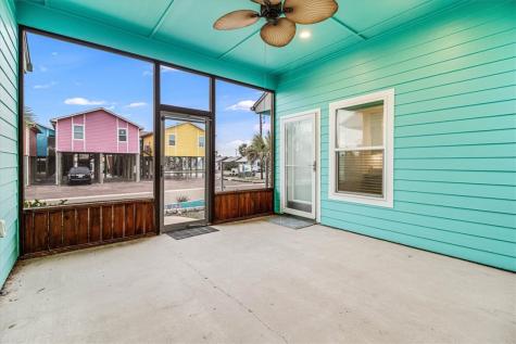 325 10th Street Port Aransas TX 78373