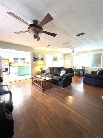 109 Palm Street Rockport TX 78382