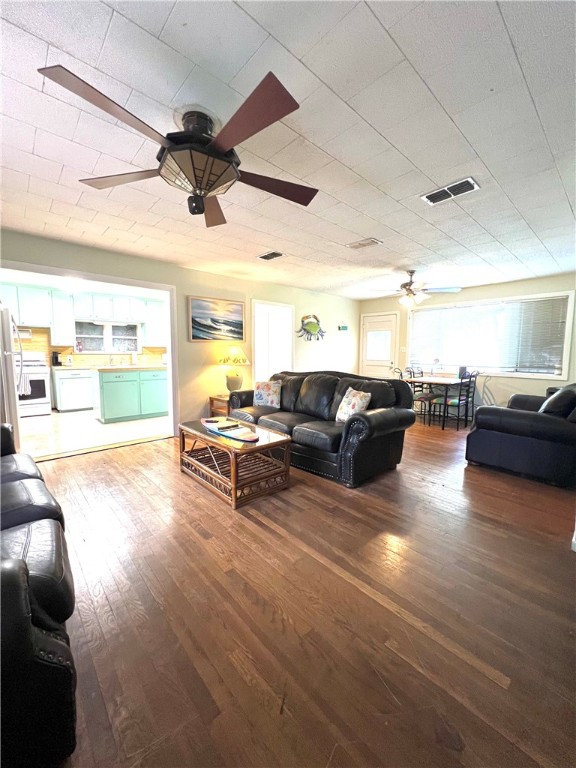 109 Palm Street Rockport TX 78382
