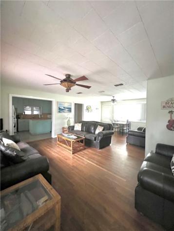 109 Palm Street Rockport TX 78382