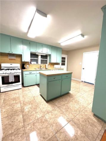 109 Palm Street Rockport TX 78382