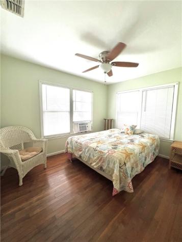 109 Palm Street Rockport TX 78382