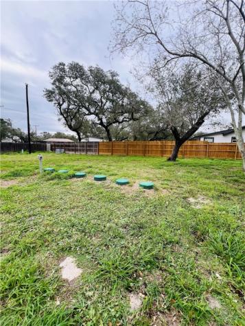 109 Palm Street Rockport TX 78382