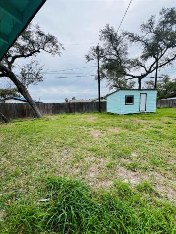 109 Palm Street Rockport TX 78382