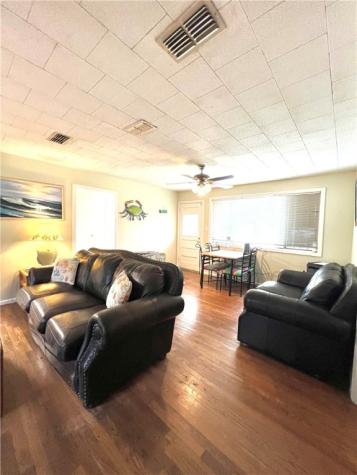 109 Palm Street Rockport TX 78382