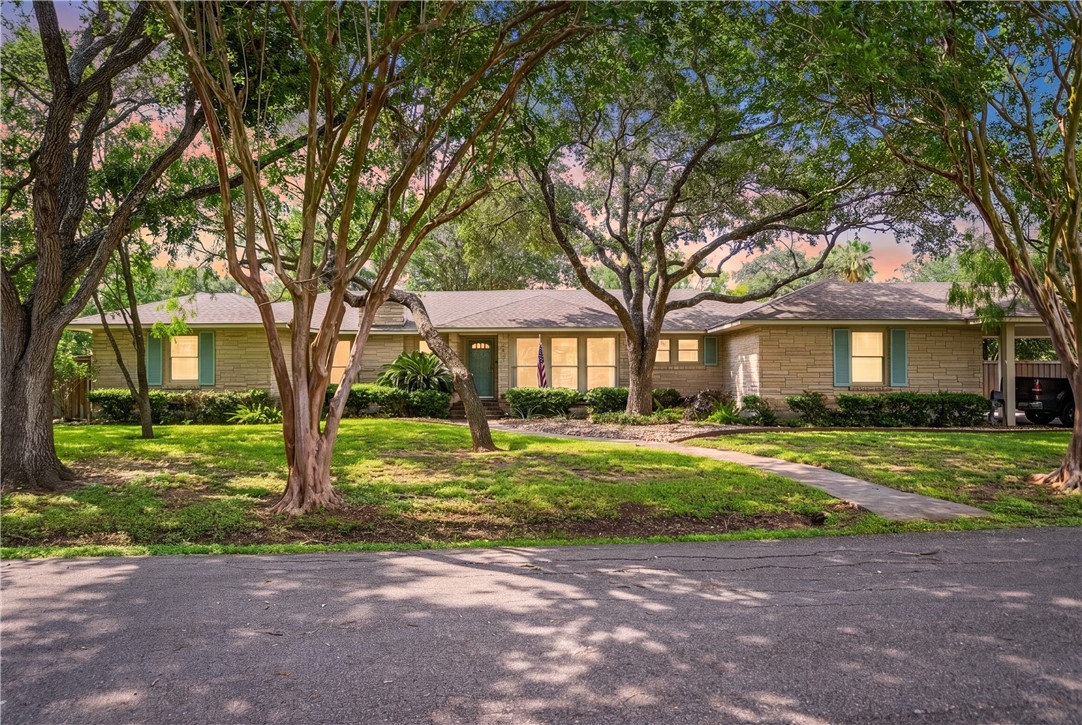 155 Santa Barbara Street Corpus Christi TX 78411