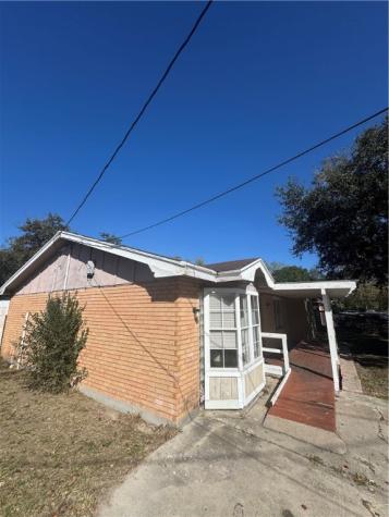 904 W Walton Street Beeville TX 78102