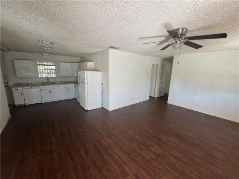 904 W Walton Street Beeville TX 78102