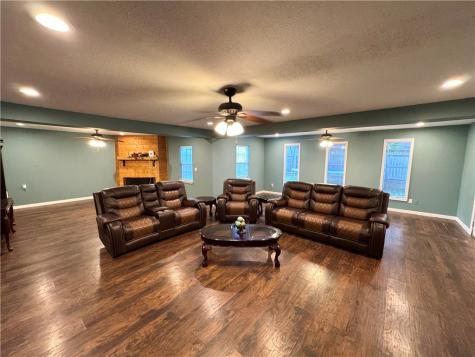 101 Ghent Place Portland TX 78374