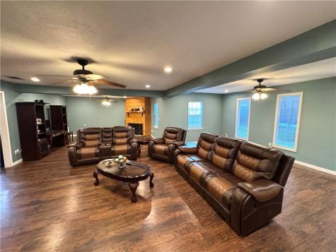 101 Ghent Place Portland TX 78374