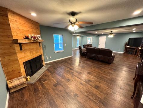 101 Ghent Place Portland TX 78374