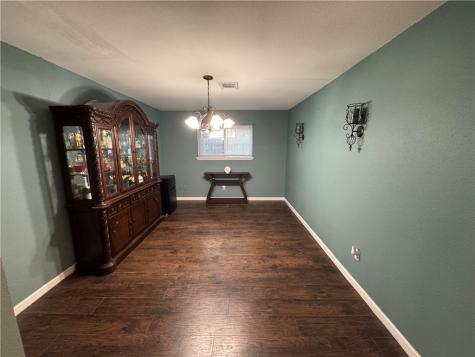 101 Ghent Place Portland TX 78374