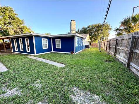 101 Ghent Place Portland TX 78374