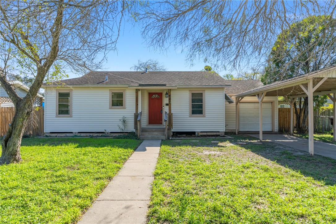 421 E Miller Avenue Kingsville TX 78363