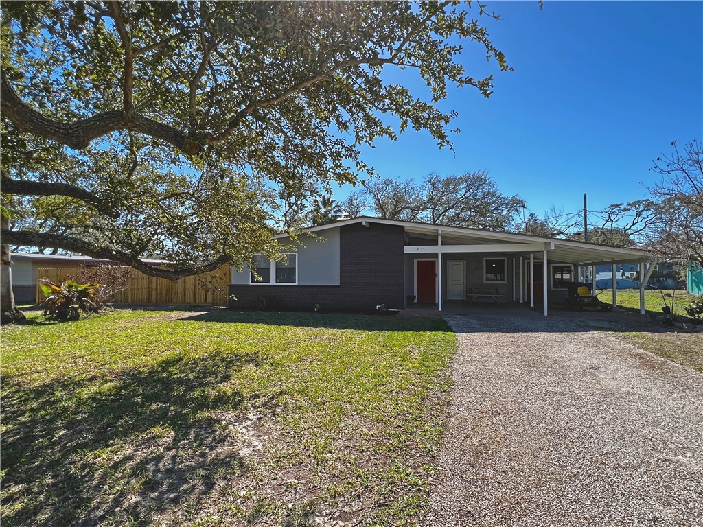 625 E King Street Rockport TX 78382