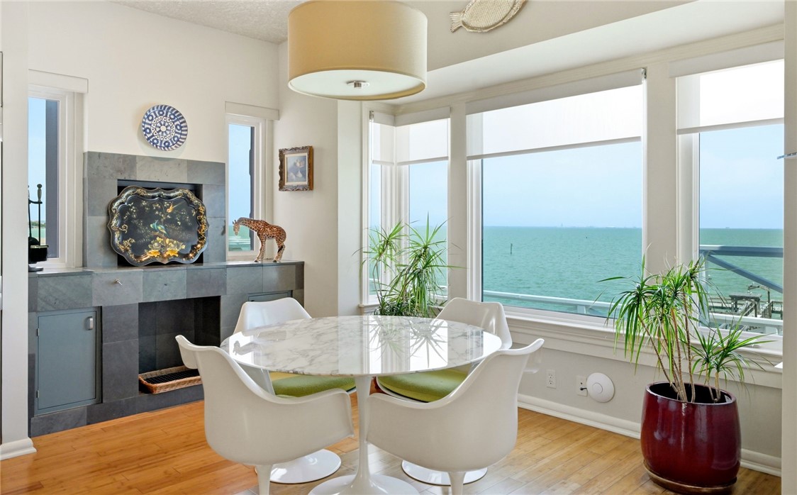 4002 Ocean Drive Corpus Christi TX 78411