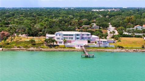 4002 Ocean Drive Corpus Christi TX 78411