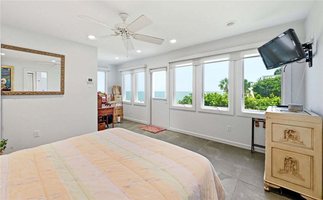 4002 Ocean Drive Corpus Christi TX 78411