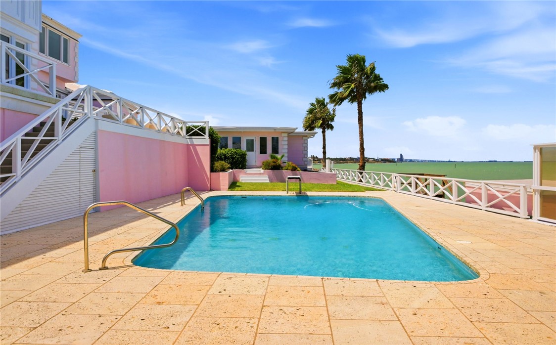 4002 Ocean Drive Corpus Christi TX 78411