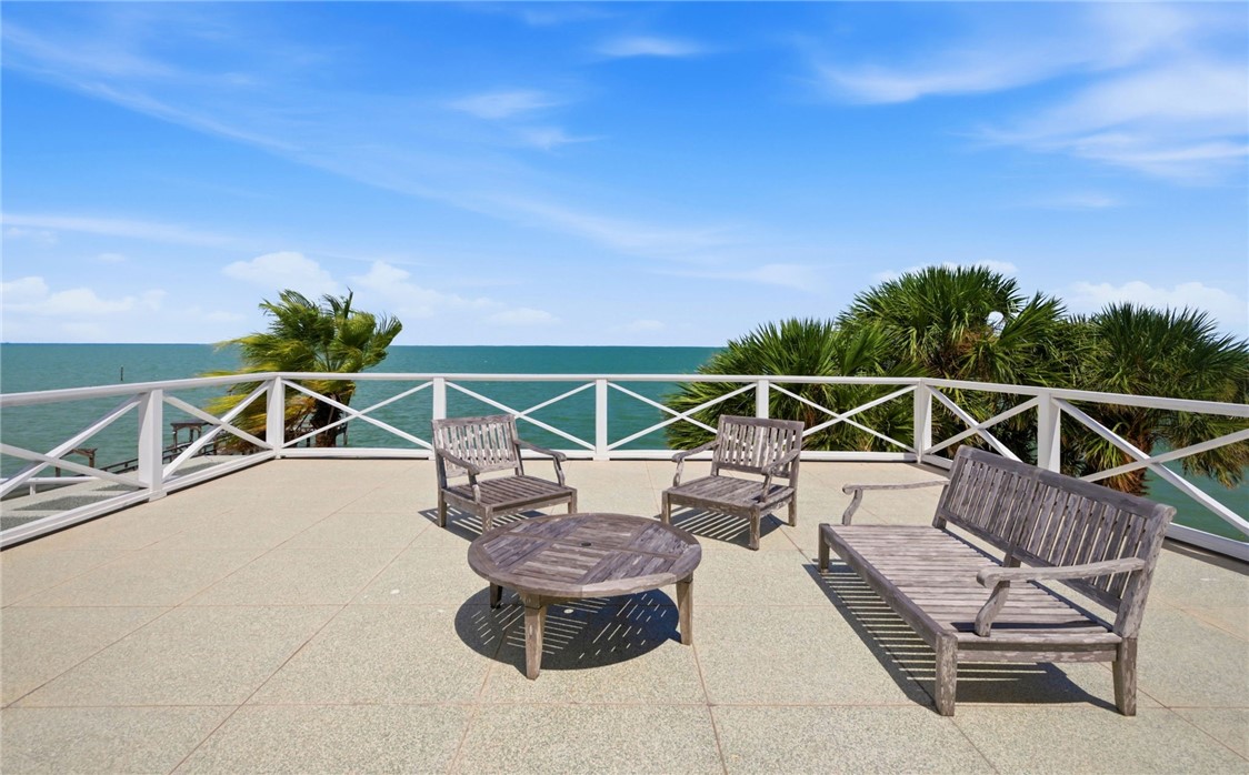 4002 Ocean Drive Corpus Christi TX 78411