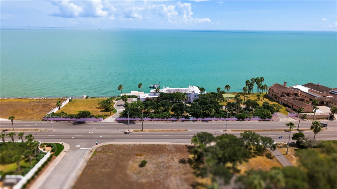 4002 Ocean Drive Corpus Christi TX 78411