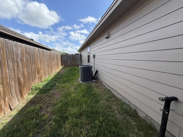 3902 Targaryen Way Corpus Christi TX 78410