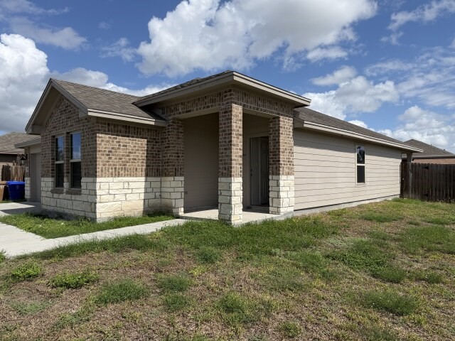 3902 Targaryen Way Corpus Christi TX 78410