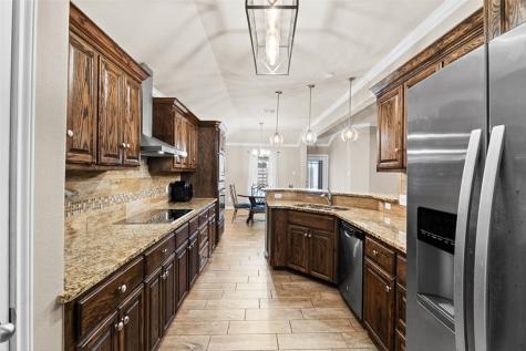 1903 Cottonwood Drive Portland TX 78374