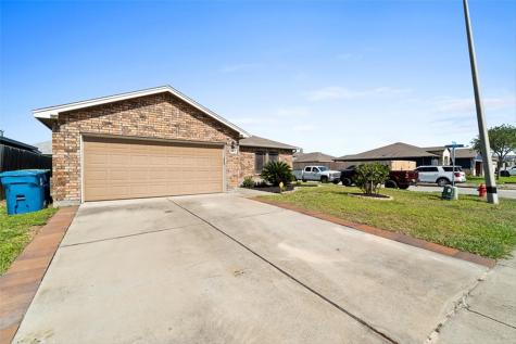 1903 Cottonwood Drive Portland TX 78374