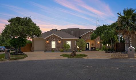 1821 Amos Court Corpus Christi TX 78418