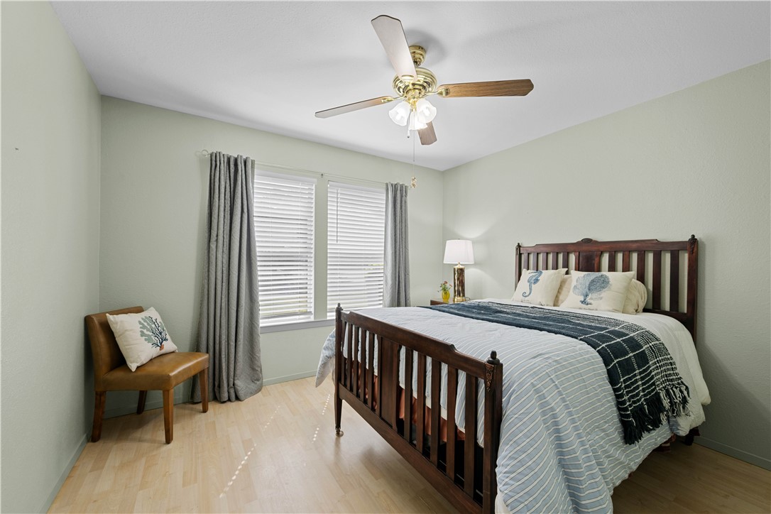 1513 Bluebird Lane Rockport TX 78382